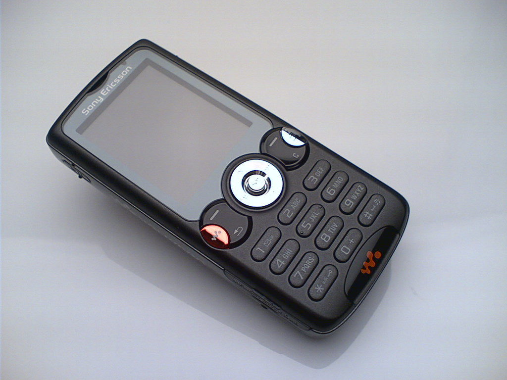Sony Ericsson W810 Vintage Mobile